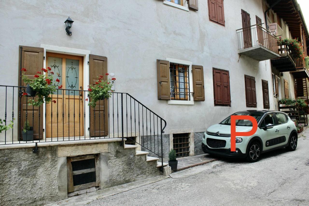 Casa Il Geranio Tenna Ospitar Exteriör bild
